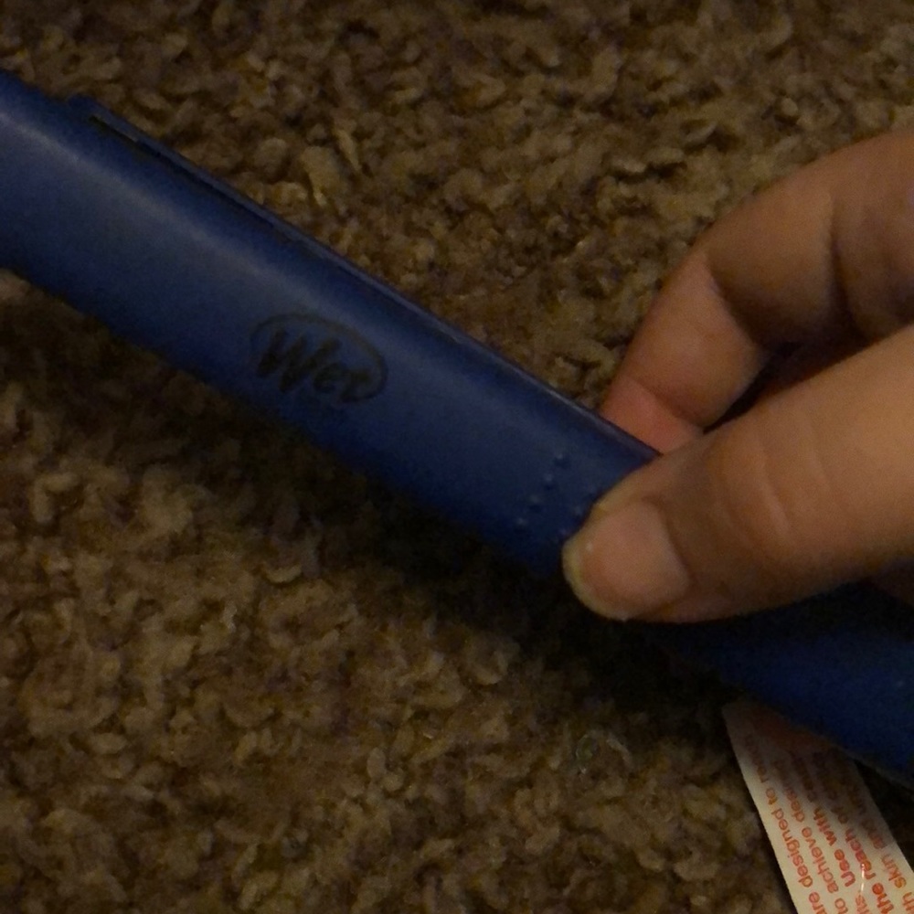 Straighteners - Picture 2 of 2